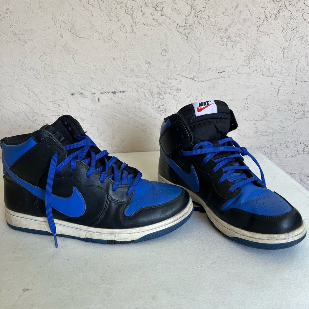 Nike Jordan’s royal blue and black size 10